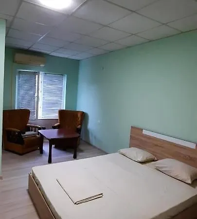 Hotel елит *